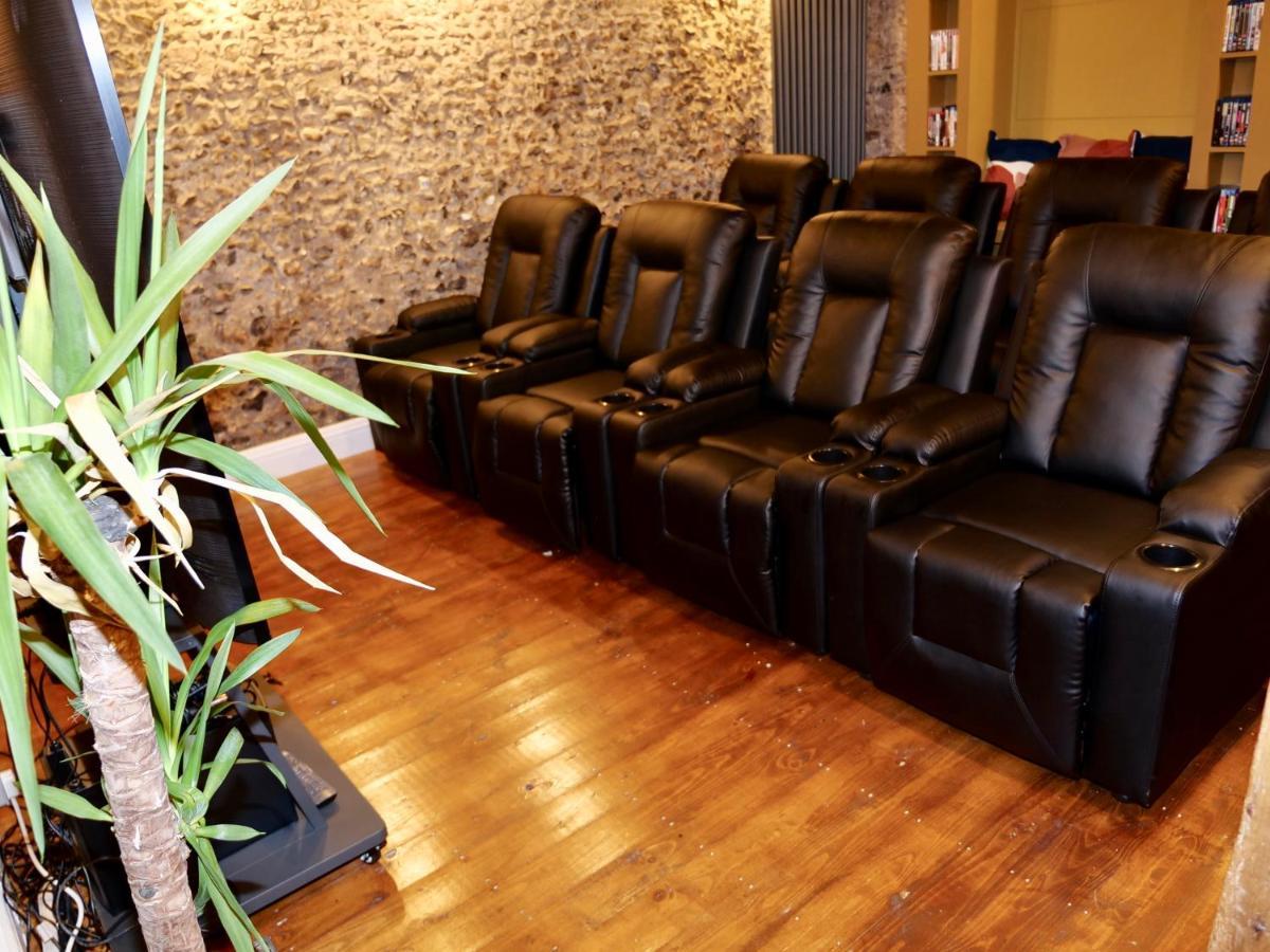 Luxury 9 Bed Manor House Hot Tub Cinema Room Skytv Saffron Walden Ngoại thất bức ảnh