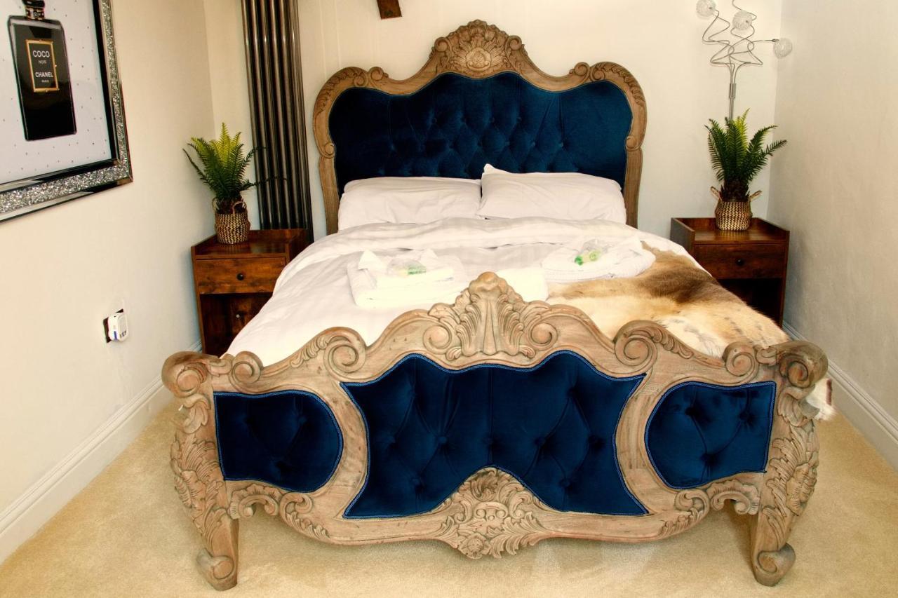 Luxury 9 Bed Manor House Hot Tub Cinema Room Skytv Saffron Walden Ngoại thất bức ảnh